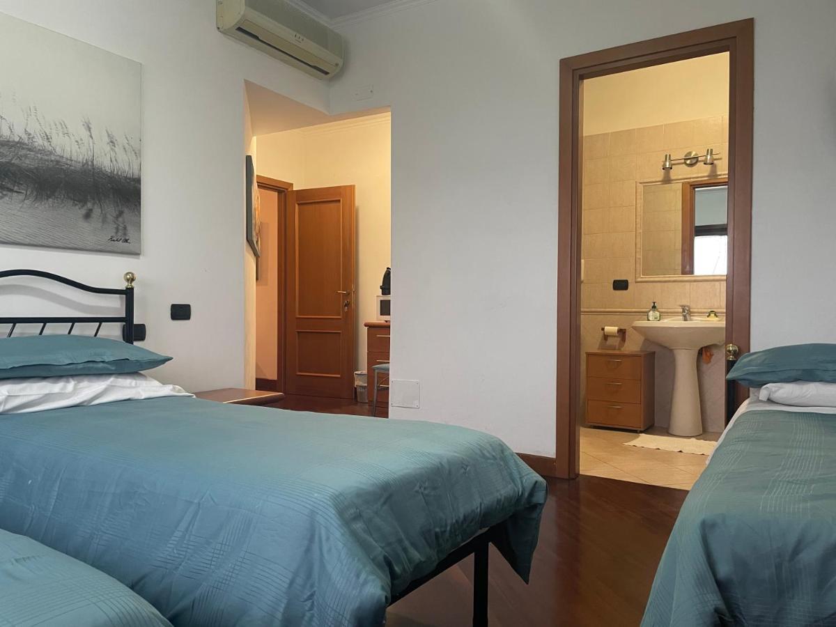 Bb Nuova Fiera Di Roma Bed & Breakfast Fiumicino Exterior photo